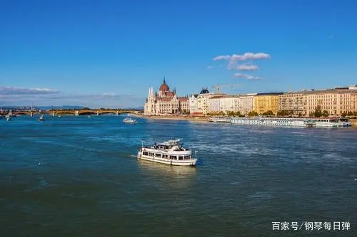 水边的阿狄丽娜钢琴谱_钢琴水边阿狄丽娜谱带指法_水边阿狄丽娜的钢琴谱