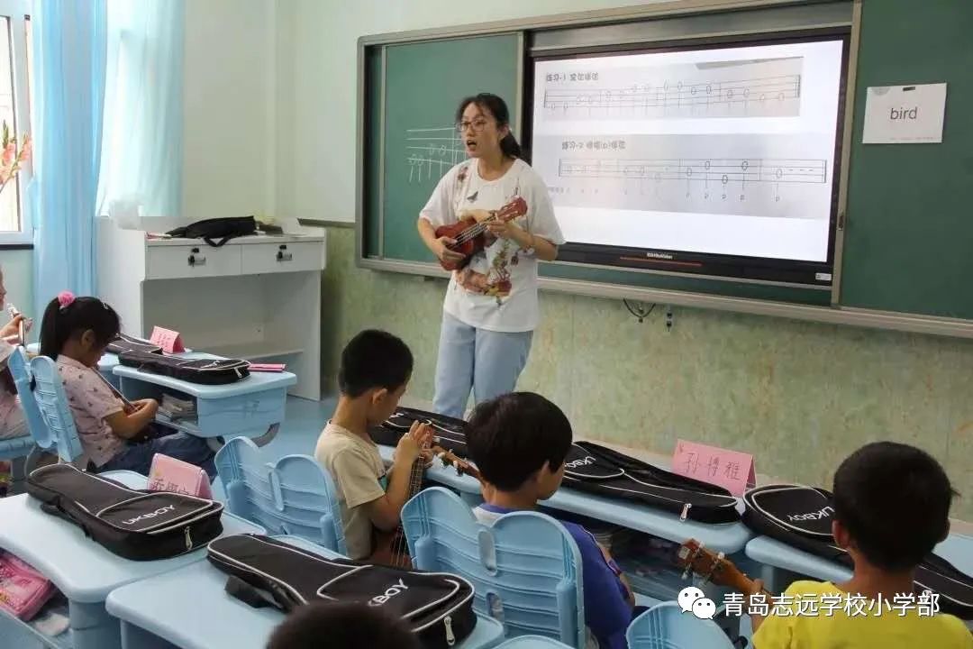 尤克里里指弹特殊符号_尤克里里弹音符_尤克里里休止符怎么弹