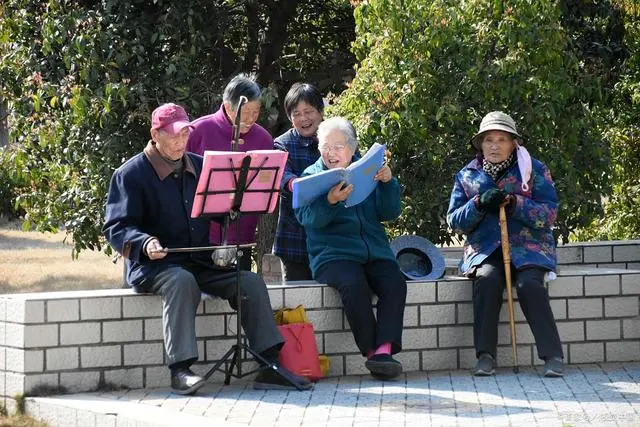 二胡独奏曲送战友曲谱_二胡简谱十送红军_十送红军二胡谱