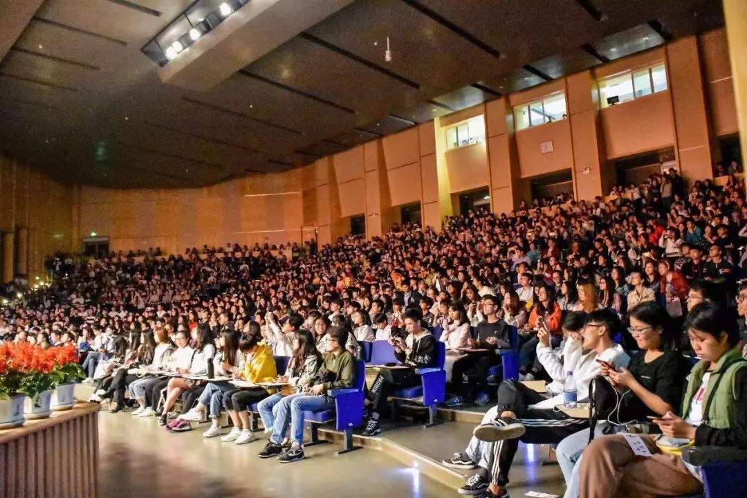 萨克斯圆号合奏歌曲谱子_圆号好学还是萨克斯好学_圆号和萨克斯哪个好听