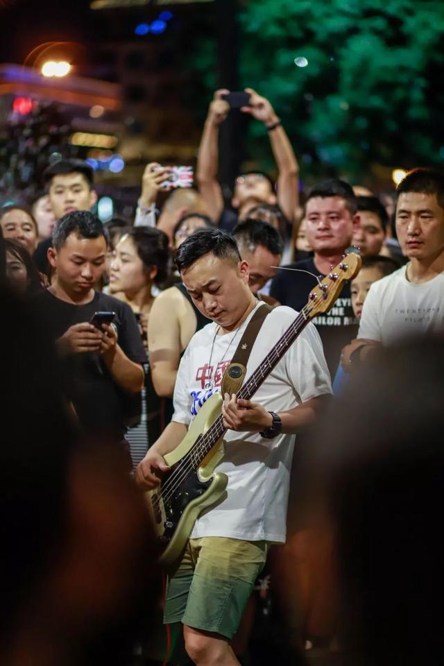 盛夏的夜晚，来曲江感受现场版「乐队的夏天」吧！