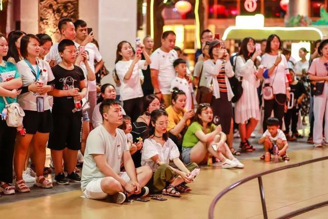 盛夏的夜晚，来曲江感受现场版「乐队的夏天」吧！