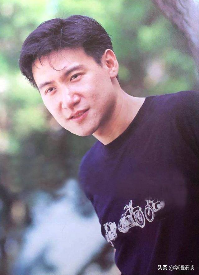 刘德华歌曲歌谱_刘德华30年前唱歌曲曲谱_刘德华唱歌曲曲谱前年的歌