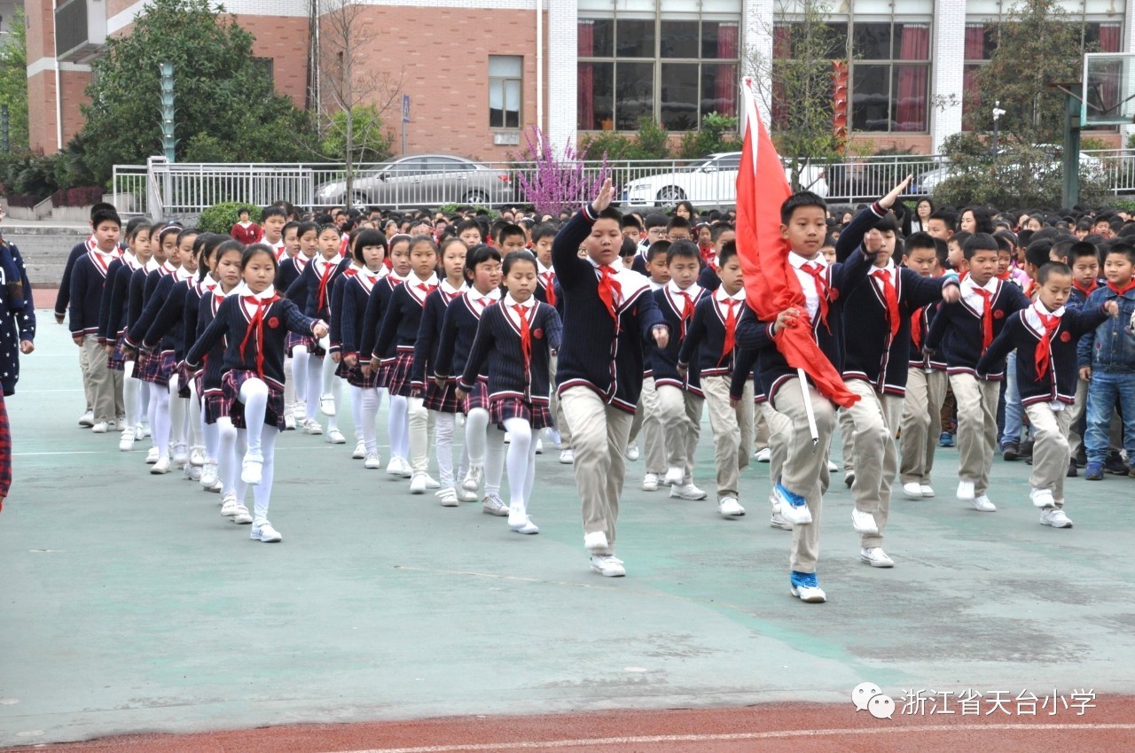 萨克斯退旗曲_萨克斯出旗曲的谱子_萨克斯出旗曲