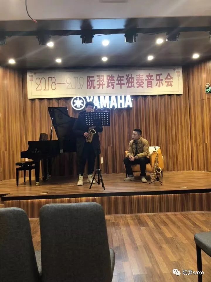 音乐会练习曲萨克斯_萨克斯演奏会门票2020_音乐会萨克斯曲子