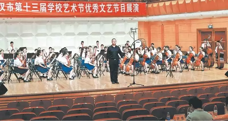 【立德树人】“音梦同行”让音符在校园跳动播报文章