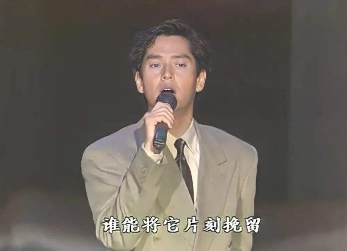 刘德华歌曲年表_刘德华40年前唱歌曲曲谱_刘德华唱歌曲曲谱前年的歌