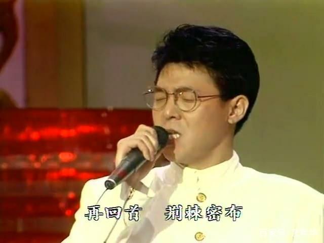 刘德华40年前唱歌曲曲谱_刘德华唱歌曲曲谱前年的歌_刘德华歌曲年表