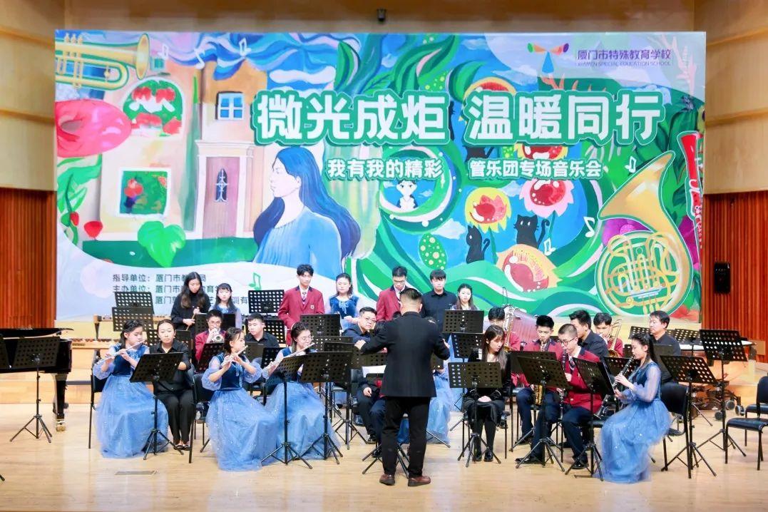 萨克斯圆号合奏歌曲谱子_歌曲合奏谱子圆号萨克斯视频_圆号和萨克斯哪个好听