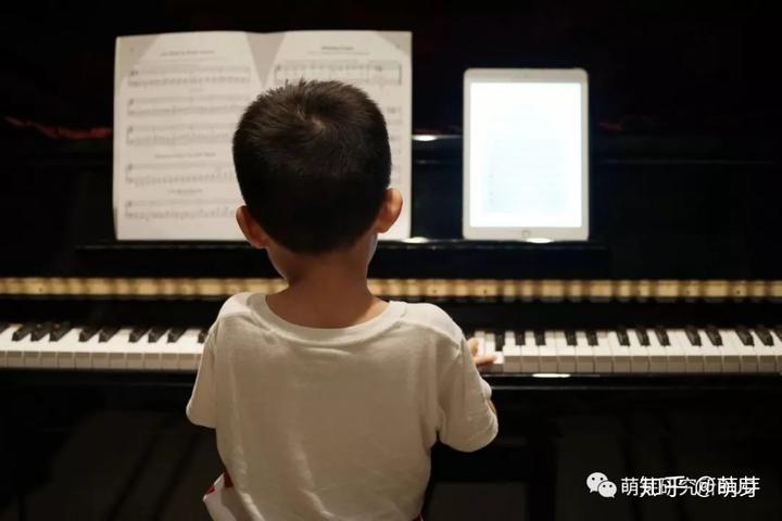 钢琴4手联弹谱简单又好听_四手联弹钢琴曲谱_钢琴弹奏曲谱