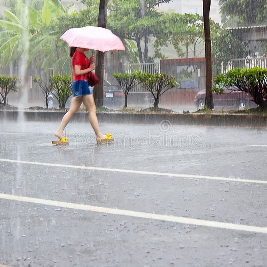 雨中漫步钢琴曲4分钟左右_钢琴雨中漫步_雨中漫步钢琴曲