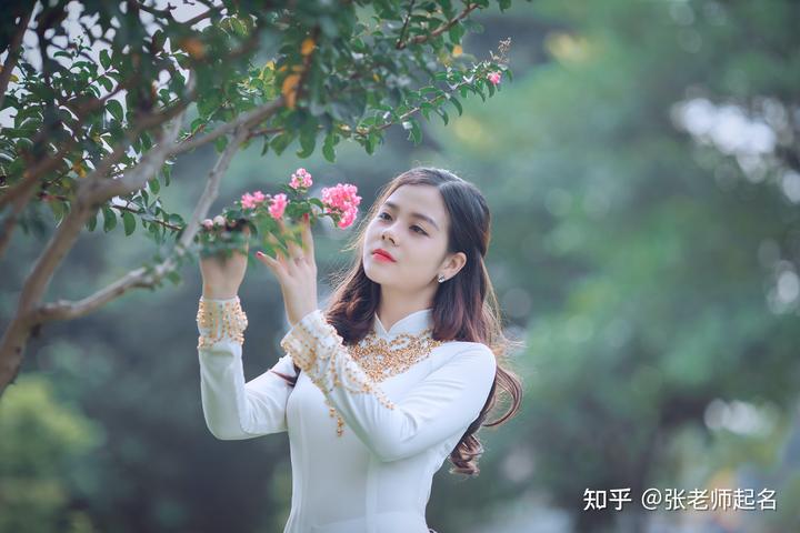 10首绝美《一剪梅》，纯美无限，李清照的最美，唐伯虎的最相思