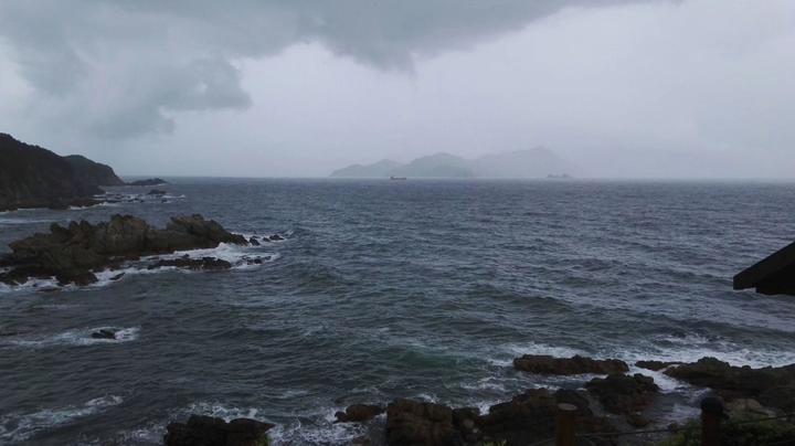 雨中漫步钢琴曲_钢琴曲雨中漫步_雨中漫步钢琴教学视频